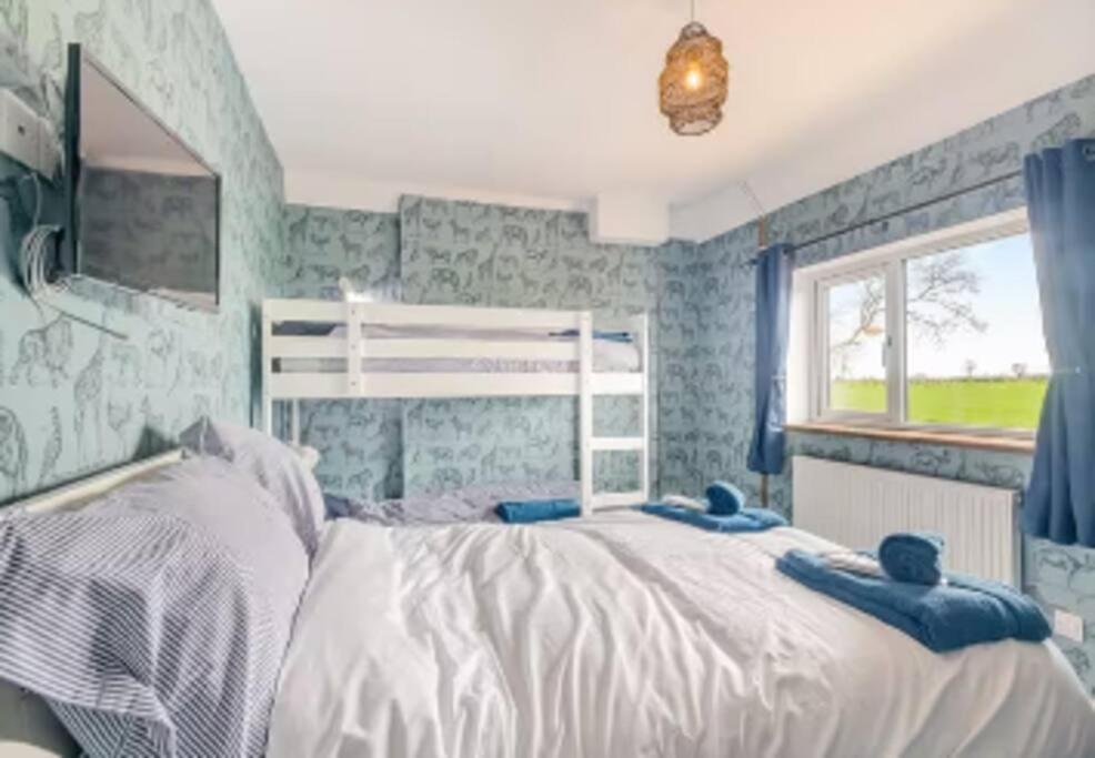 Covehithe House-Coastal Luxury- Sleeps 12-With Huge Swimspa! Wrentham ภายนอก รูปภาพ